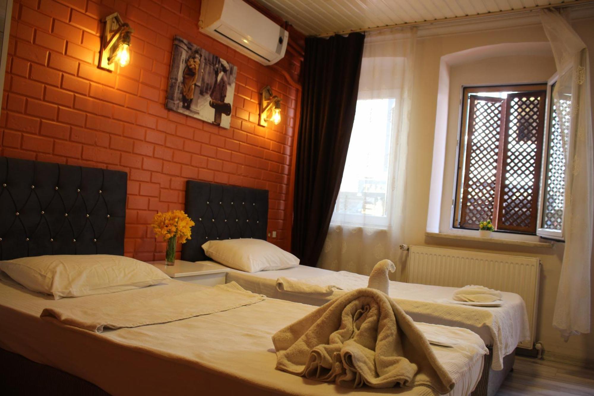 Taksim Bricktown Suite Istanboel Buitenkant foto