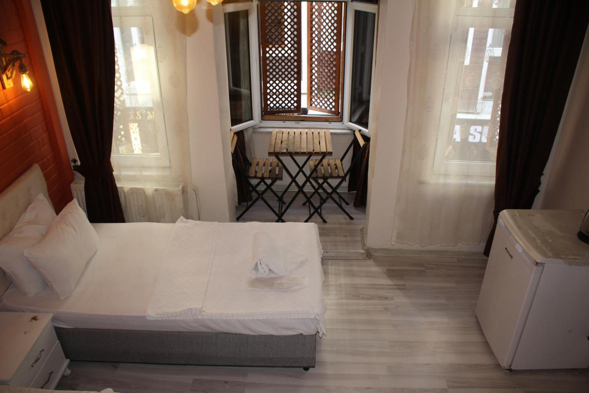 Taksim Bricktown Suite Istanboel Buitenkant foto