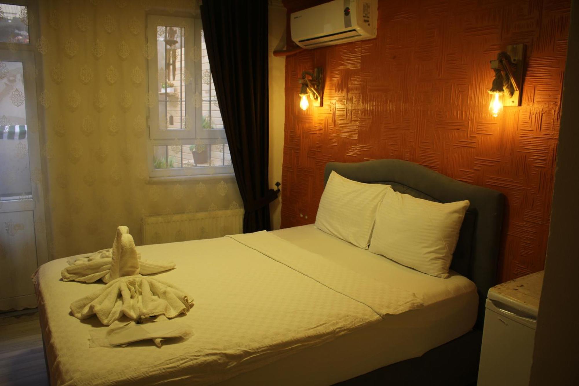 Taksim Bricktown Suite Istanboel Buitenkant foto