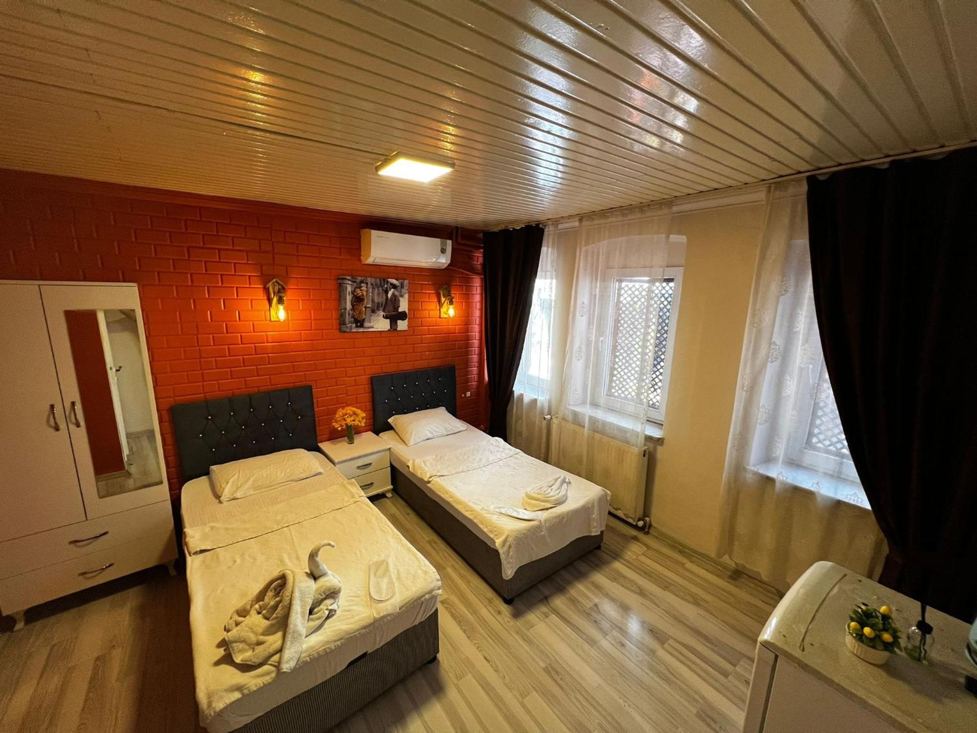 Taksim Bricktown Suite Istanboel Buitenkant foto