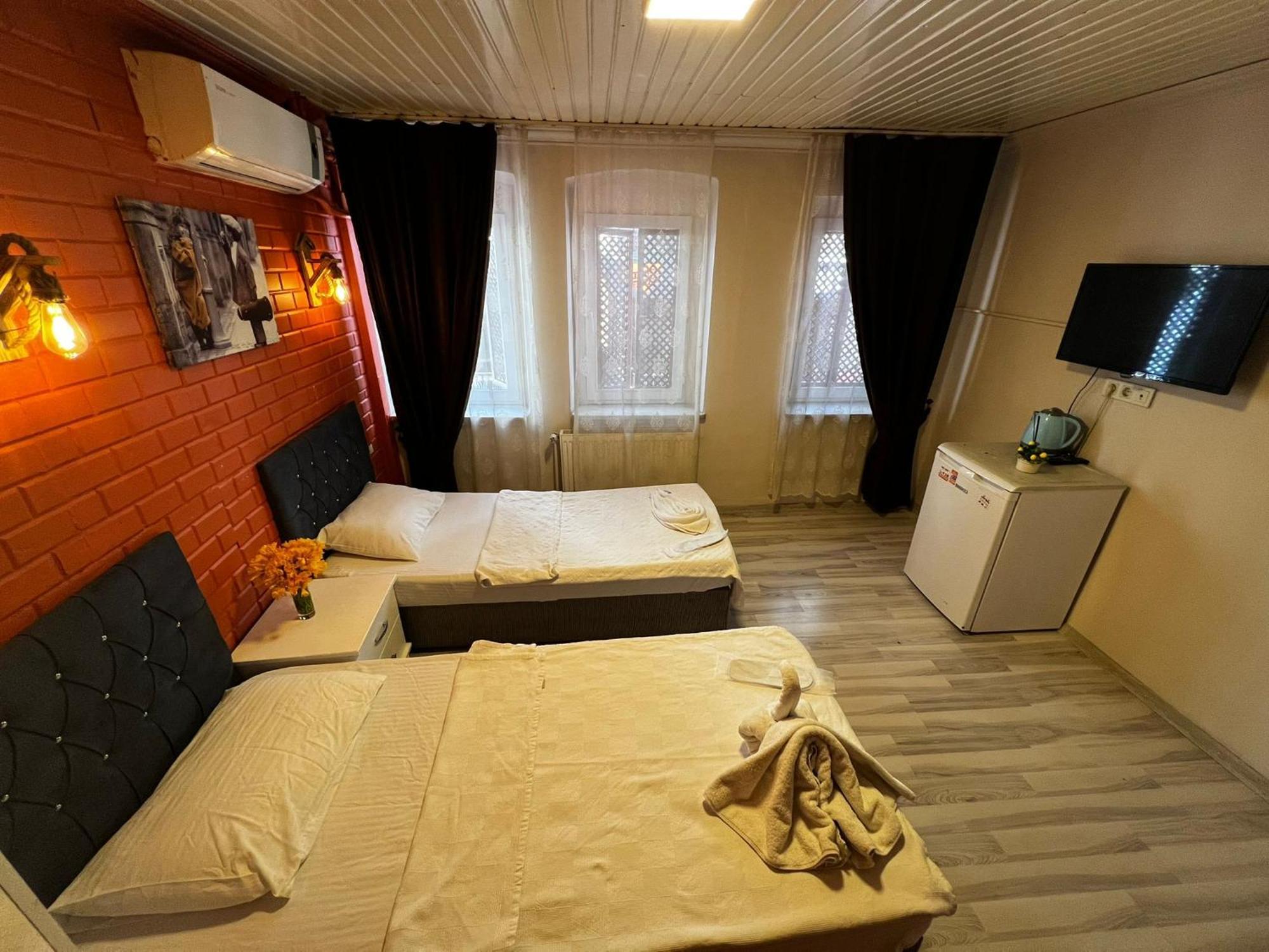 Taksim Bricktown Suite Istanboel Buitenkant foto