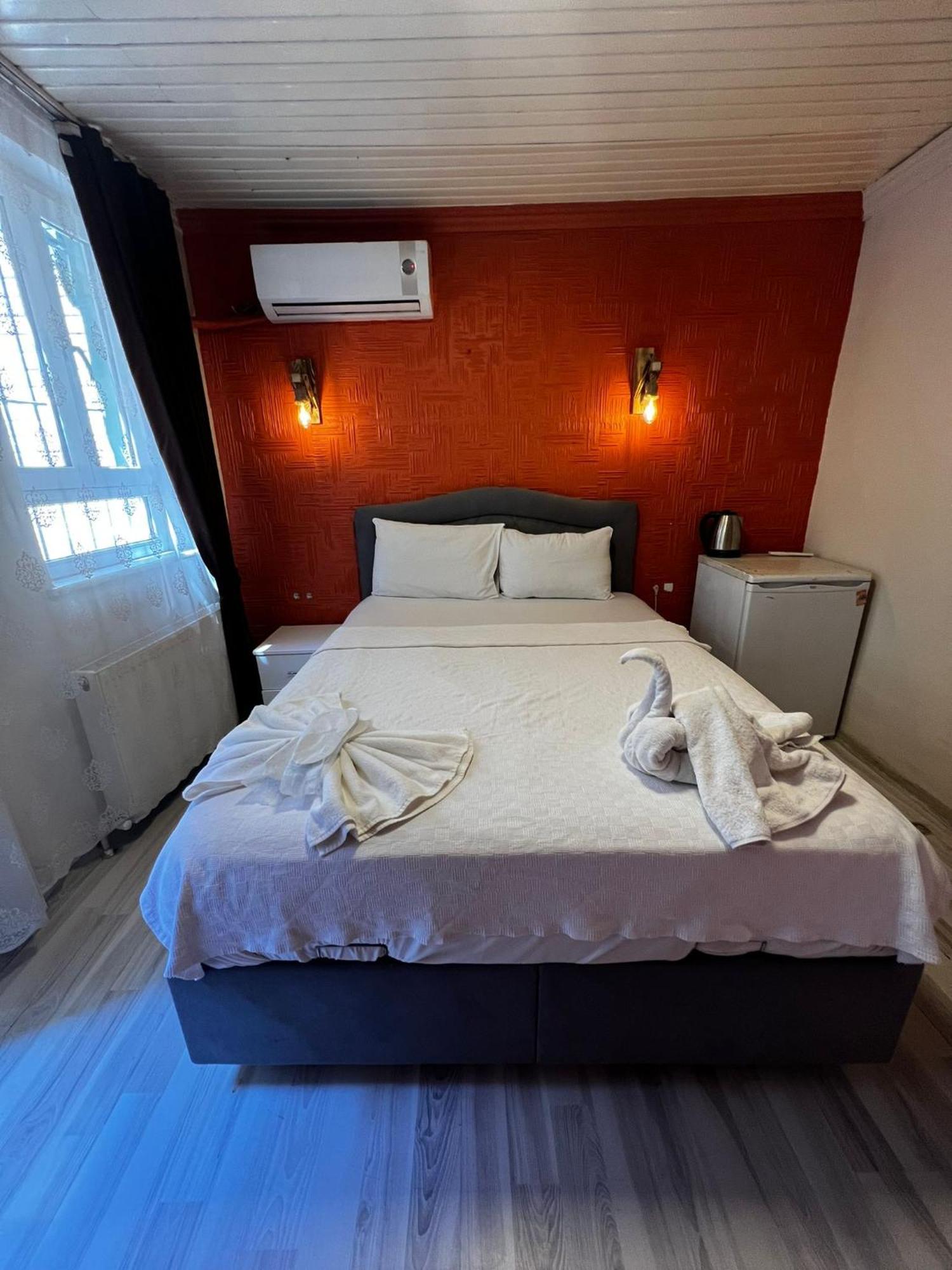Taksim Bricktown Suite Istanboel Buitenkant foto